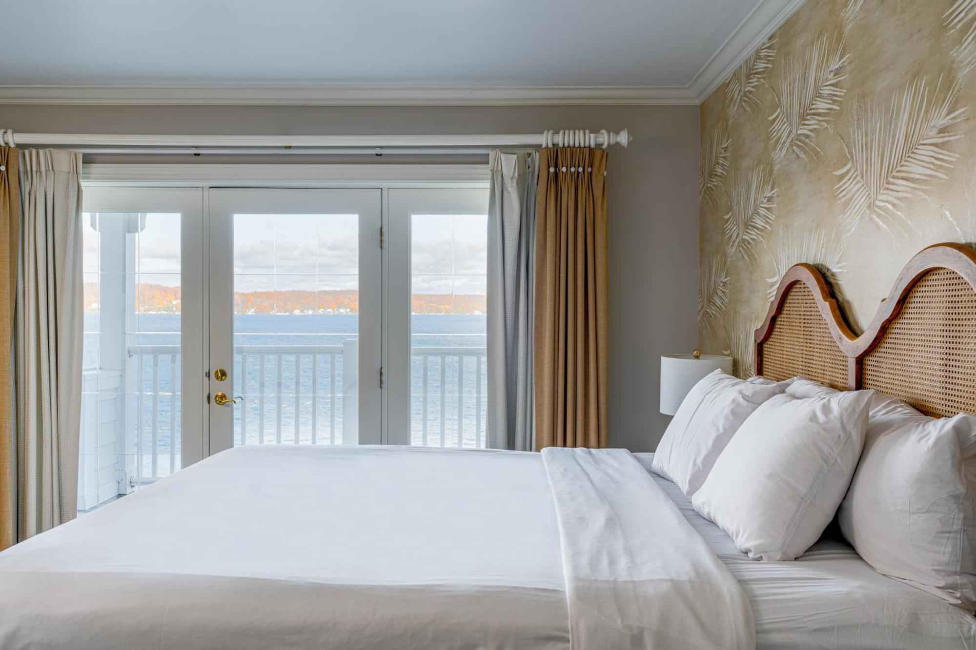 The Geneva Inn Lake Geneva Bagian luar foto