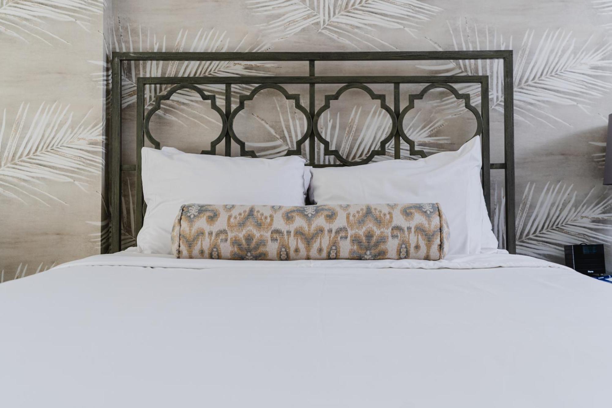The Geneva Inn Lake Geneva Bagian luar foto