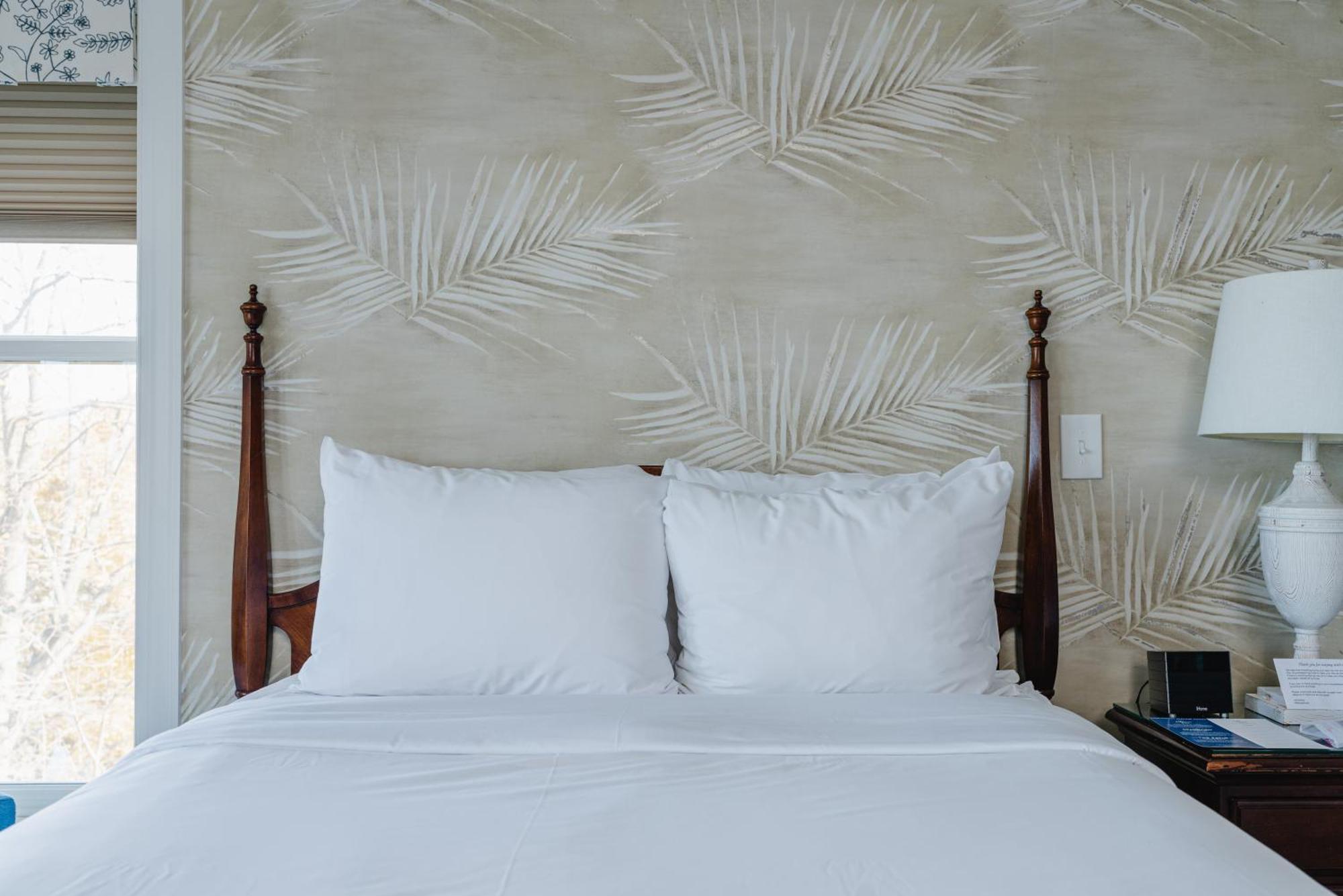 The Geneva Inn Lake Geneva Bagian luar foto