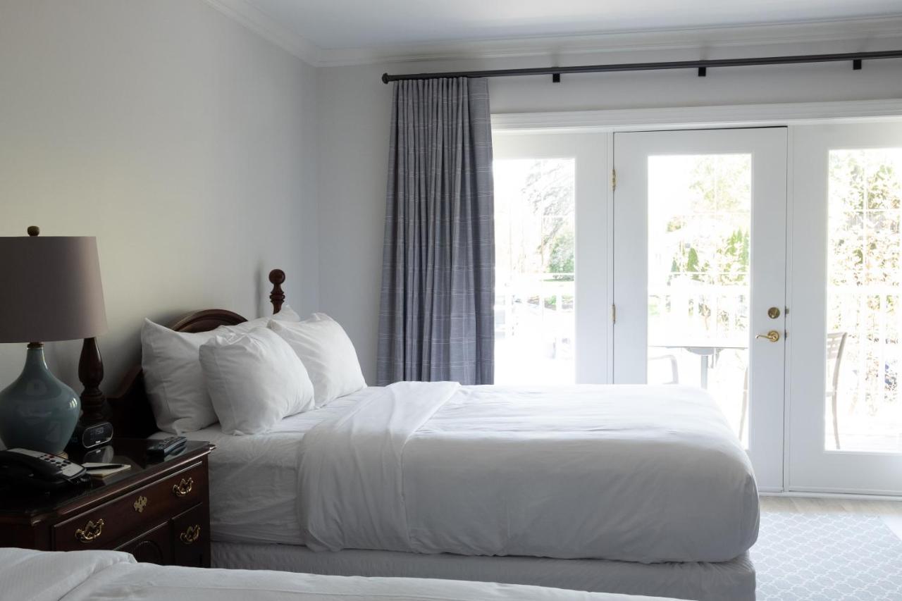 The Geneva Inn Lake Geneva Bagian luar foto