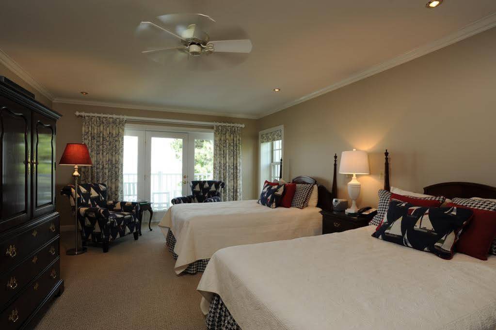 The Geneva Inn Lake Geneva Bagian luar foto